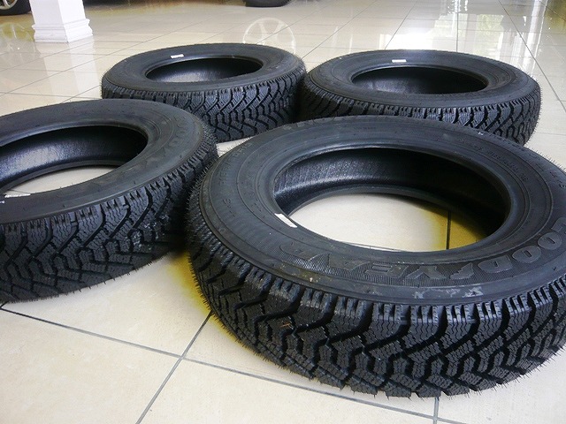 13 inch Snow Tires (Brand New / Set of 4)